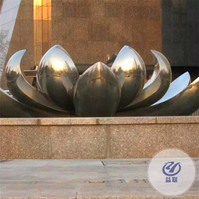 不銹鋼鏤空發(fā)光鹿雕塑定制大型戶外金屬鏡面梅花鹿仿真小鹿擺件