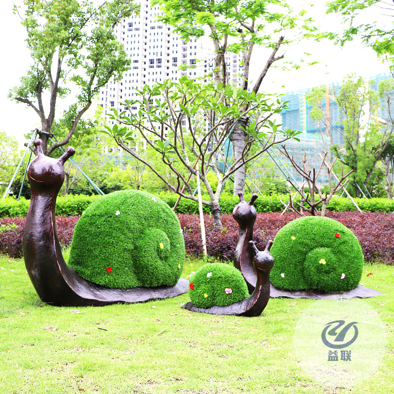 玻璃鋼卡通動漫人物雕塑定制大型網(wǎng)紅吉祥物logo公仔美陳戶外擺件